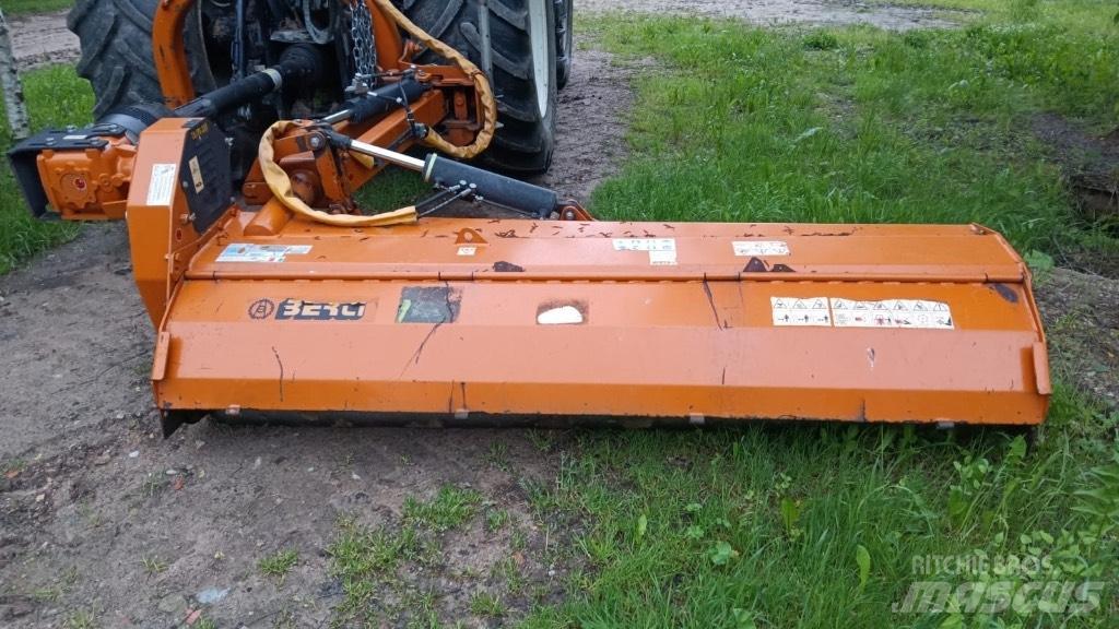 Berti TĀ/PS 250 Priključne i vučne kosilice