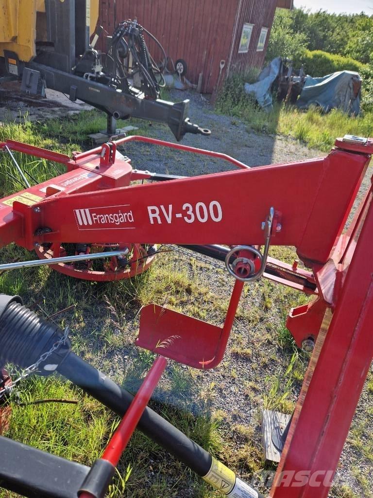Fransgård RV 300 Okretači i sakupljači sijena