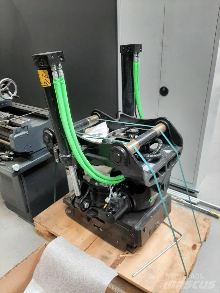 Steelwrist X26 S70 Bageri gusjeničari
