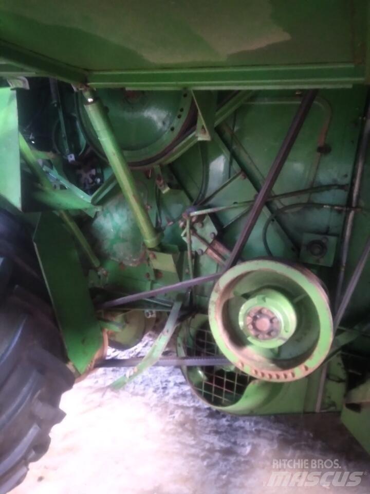 John Deere 1065 Kombajni