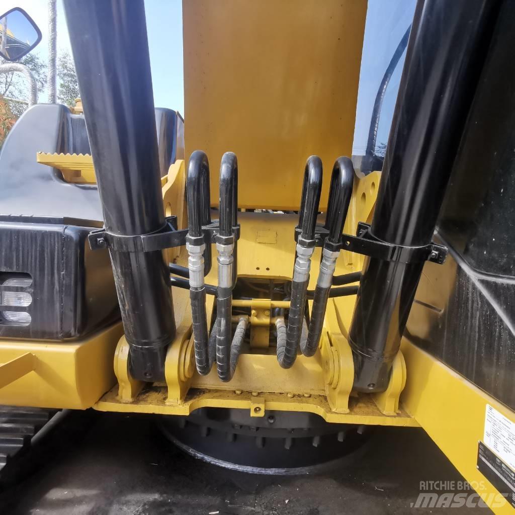 CAT 320 D Bageri gusjeničari
