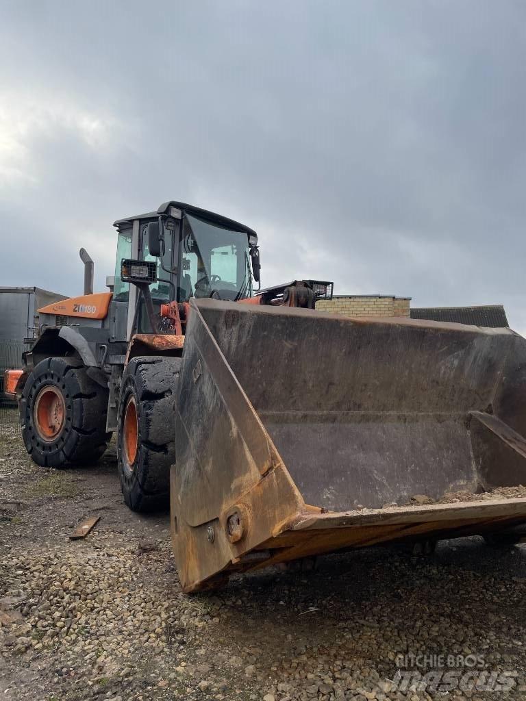 Hitachi ZW 180-5 Utovarivači na kotačima