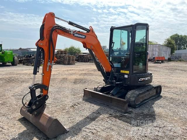 Doosan DX 27 Z Mini bageri <7t