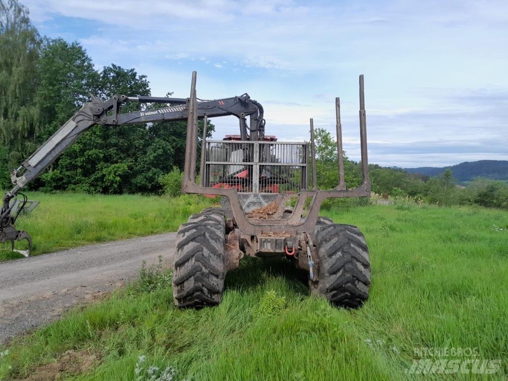 Valmet 840.2 Forvarderi
