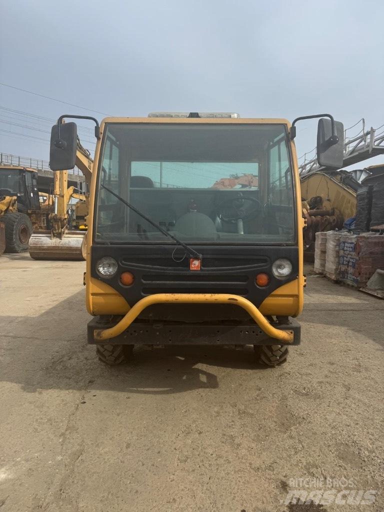 Ausa Utility Vehicle Pomoćni strojevi