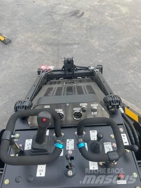 KRT ST 900 HD Skid steer mini utovarivači