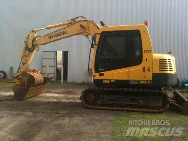 Hyundai R80-7 Midi bageri 7t – 12t