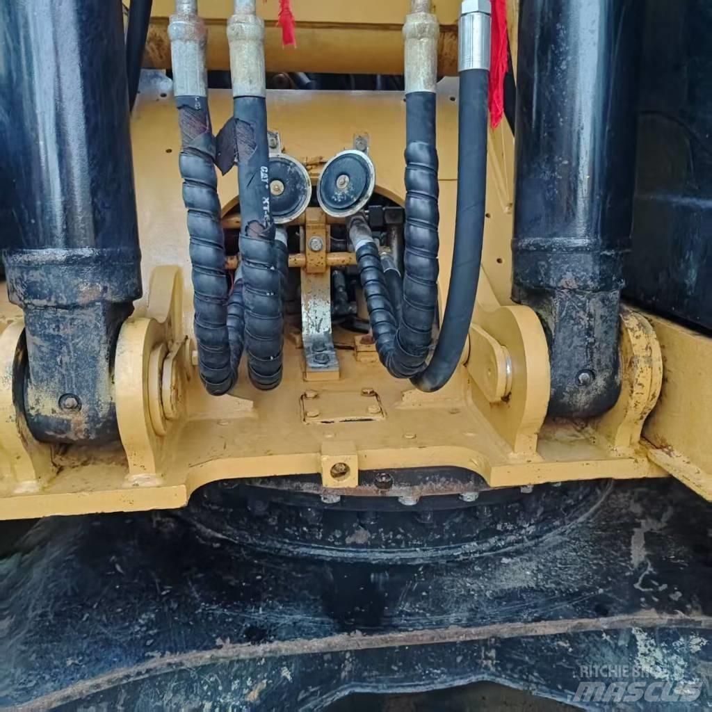 CAT 313 D Bageri gusjeničari