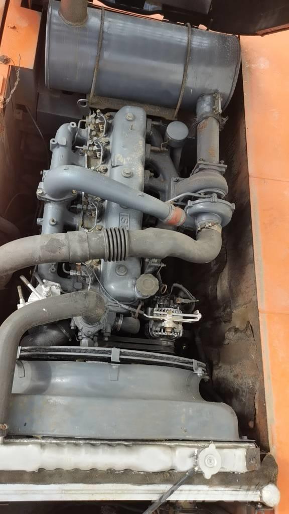 Hitachi EX 200-5 Bageri gusjeničari