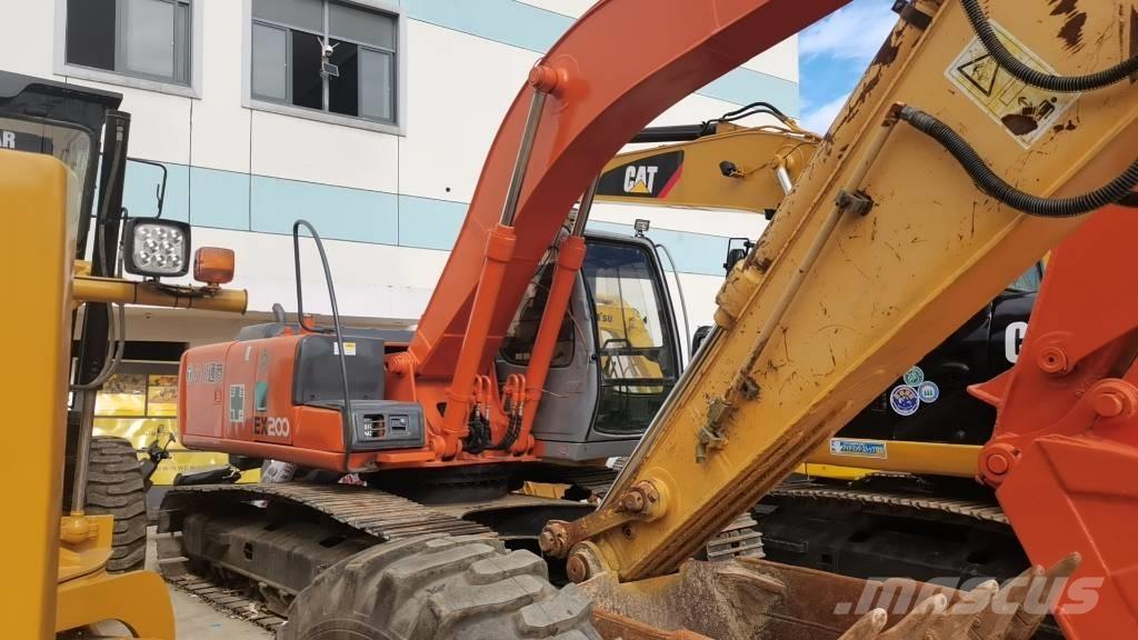 Hitachi EX 200-5 Bageri gusjeničari