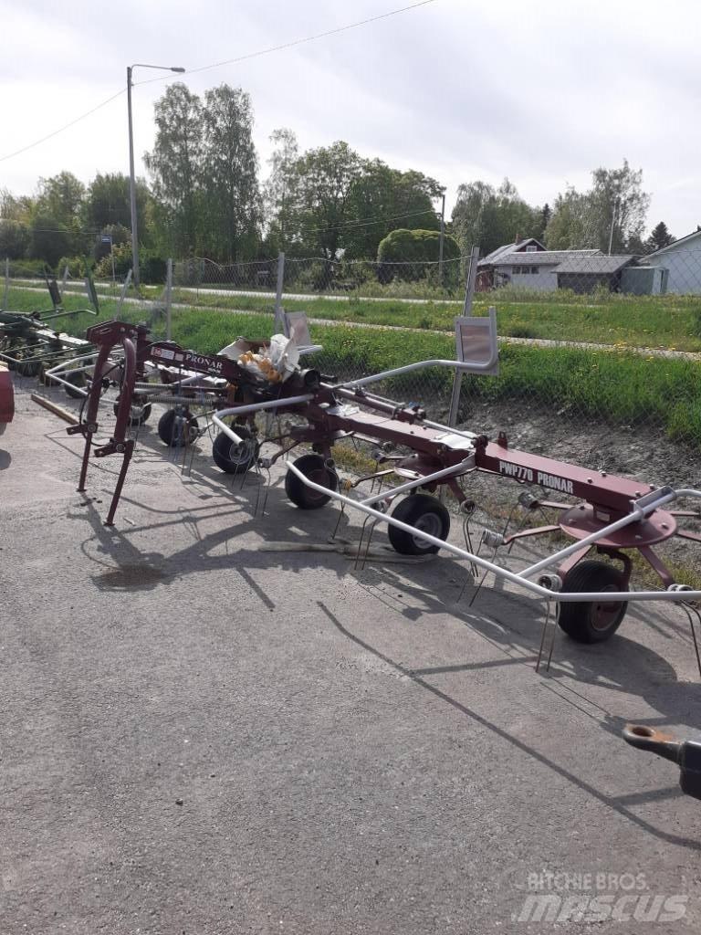 Pronar PWP 770 Okretači i sakupljači sijena