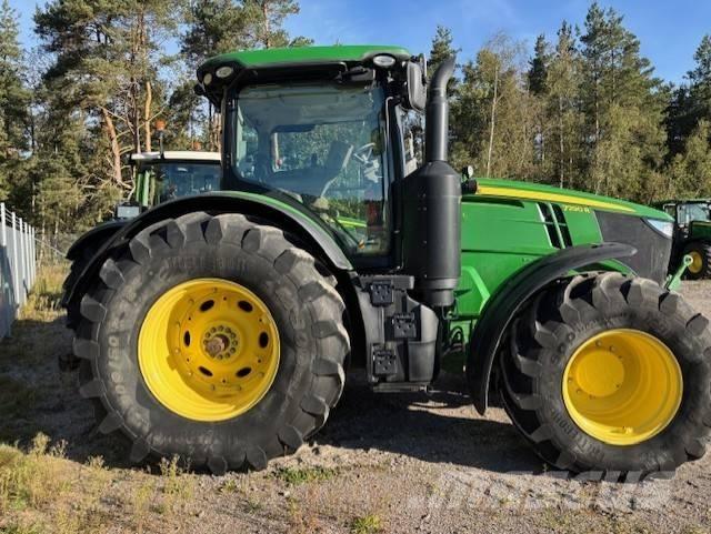 John Deere 7290 R Traktori