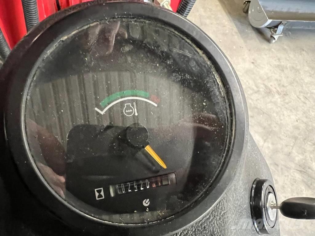 Fuchs F 853 H Višenamjenski utovarivači