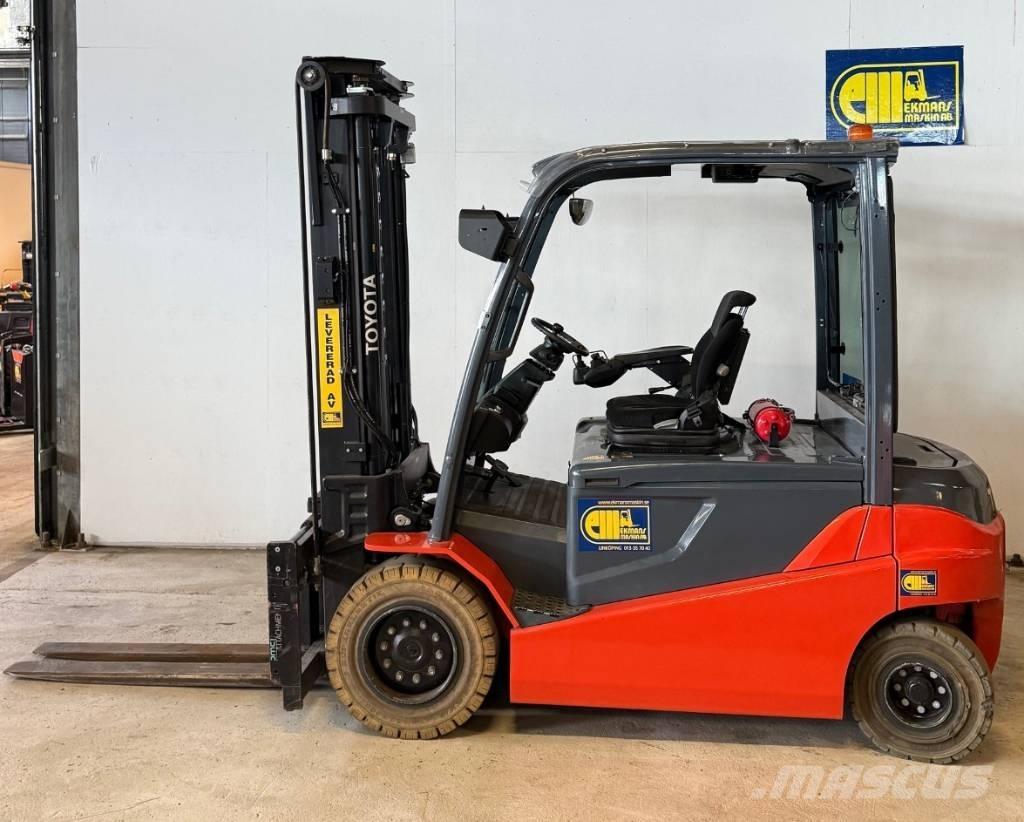 Toyota truck 8FBMT45 Električni viličari