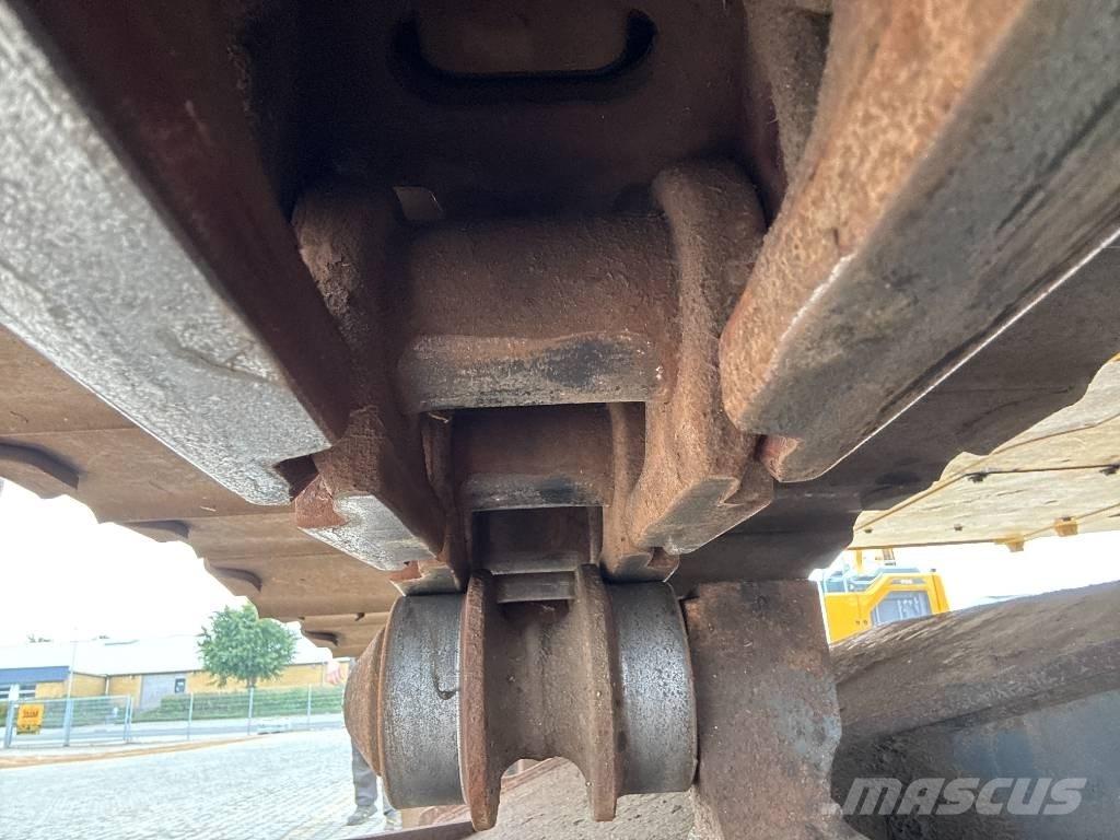 Komatsu HB215LC-1 Bageri za manipuliranje materijalom / otpadom