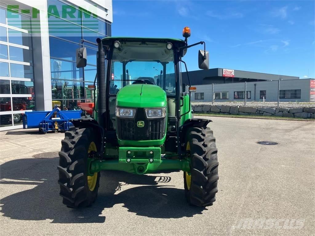 John Deere 5067E Traktori