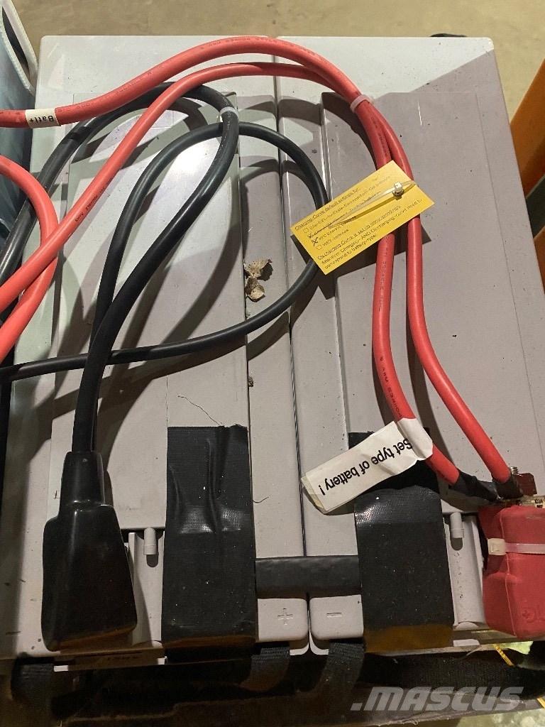 Taski 2100 Strojevi za čiščenje i ribanje podova