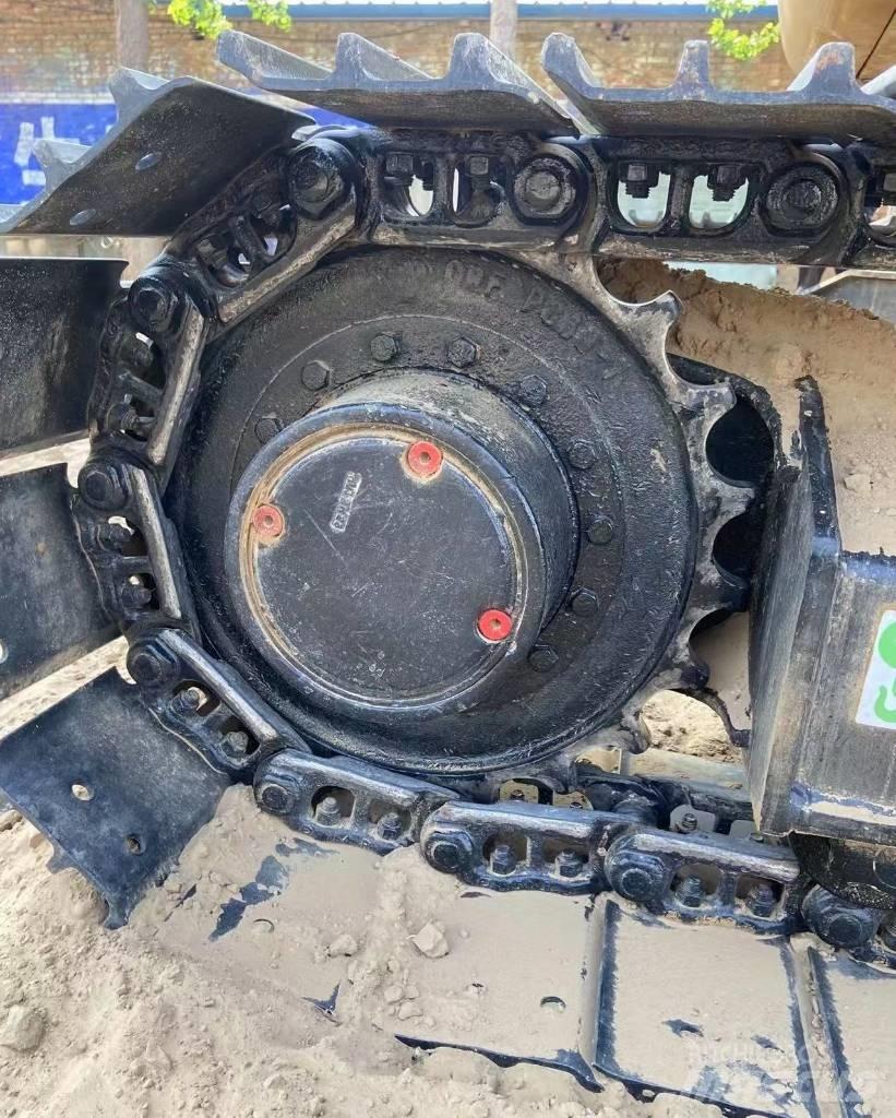 CAT 307 Bageri gusjeničari