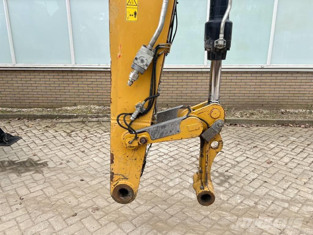 CAT MH3022  2015   CE Bageri za manipuliranje materijalom / otpadom