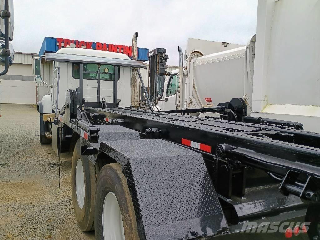 Mack CV 713 Demontažnii kamioni za podizanje kabela