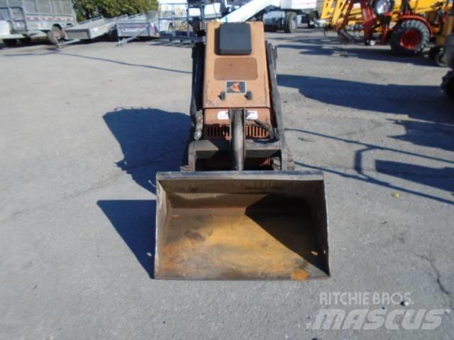 Ditch Witch SK 650 Skid steer mini utovarivači