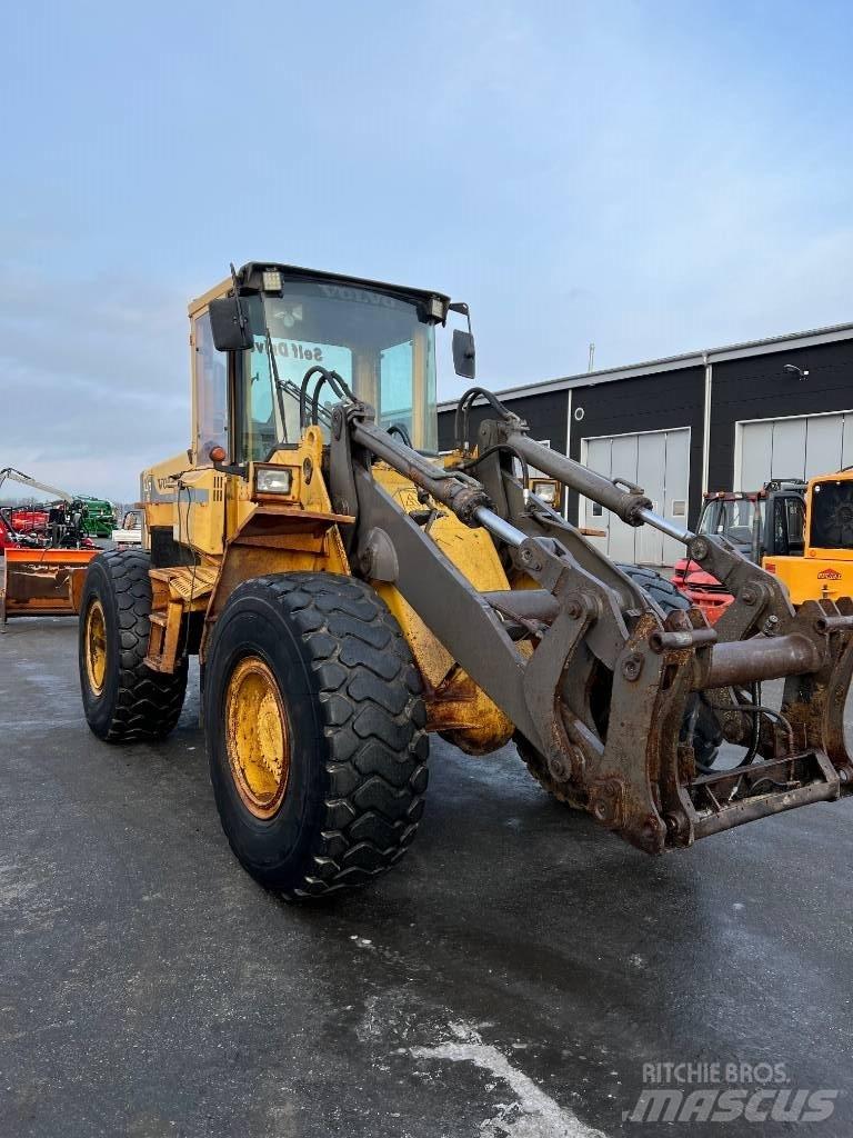 Volvo L90 B Utovarivači na kotačima