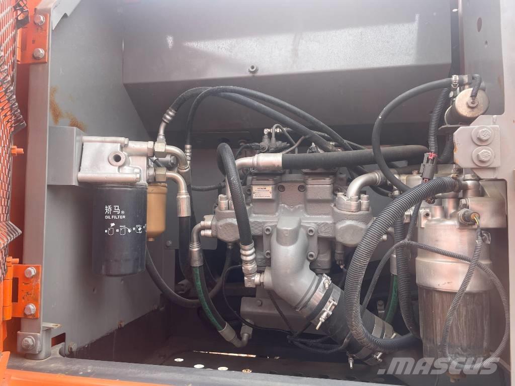 Hitachi ZX 200 Bageri gusjeničari
