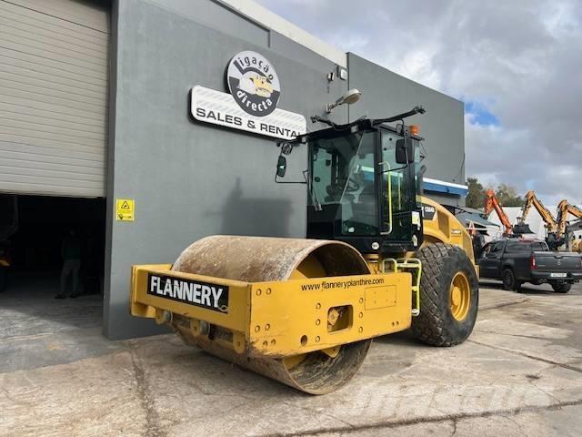 CAT CB 64 Valjci sa dvojnim bubnjem