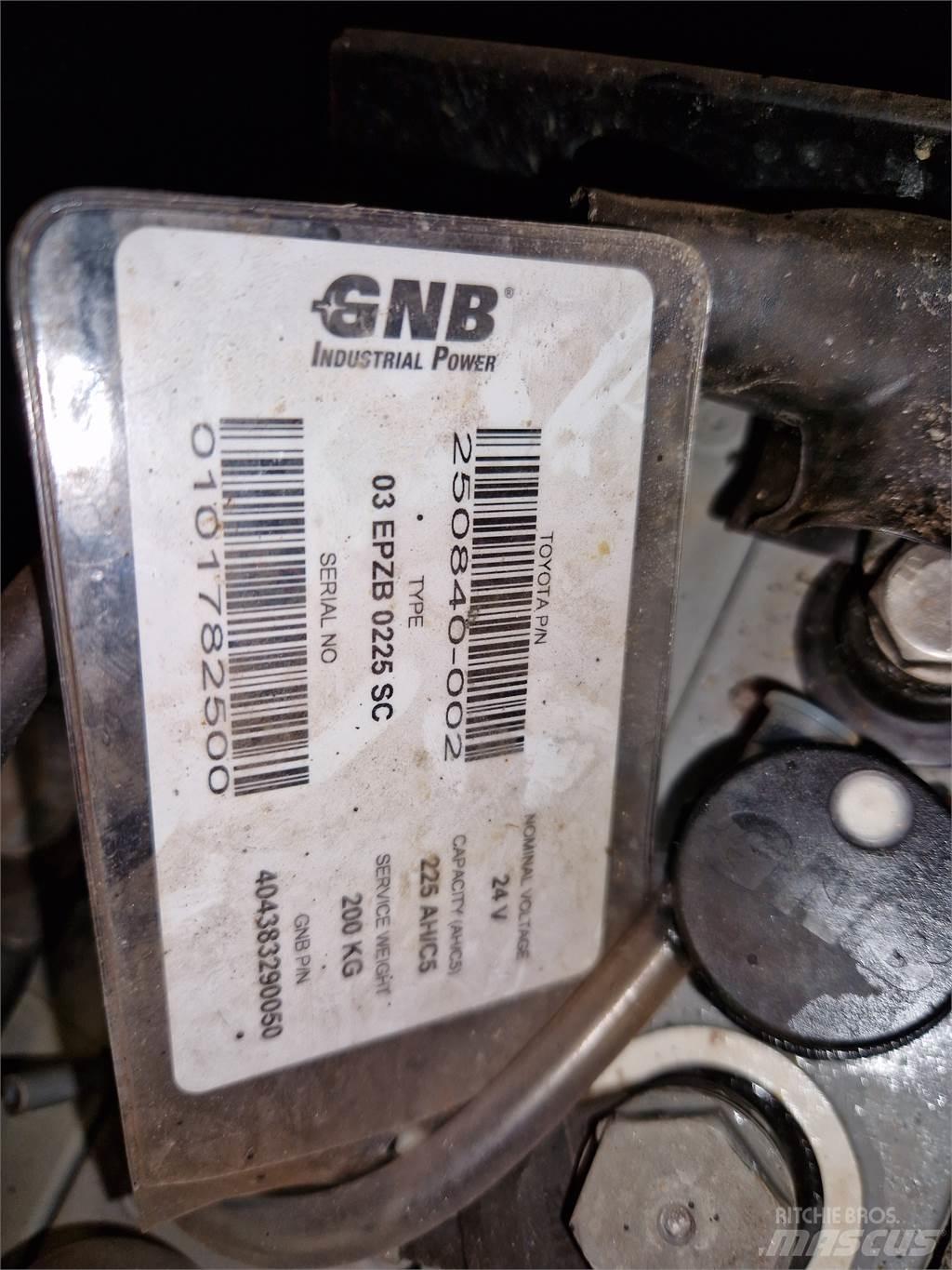 Toyota SWE200D Nisko podizni električni viličar sa platformu