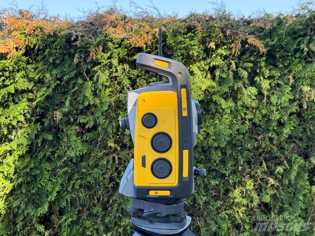Trimble RTS573 Instrumenti, oprema za mjerenje i automatizaciju