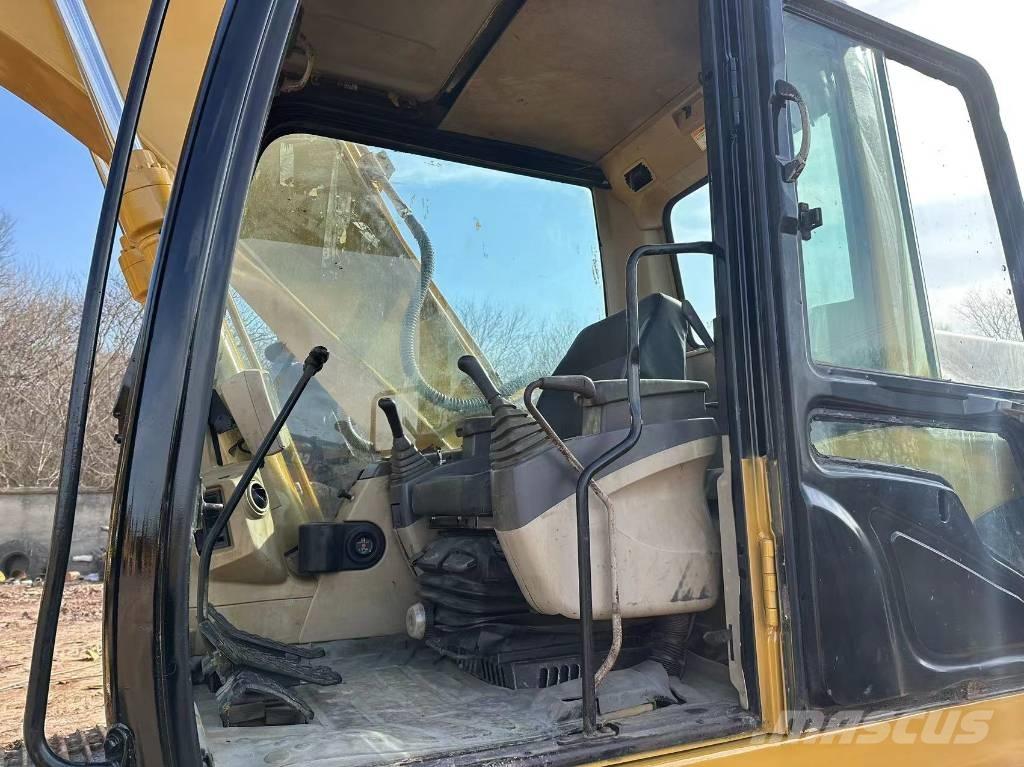 CAT 320 C L Bageri gusjeničari