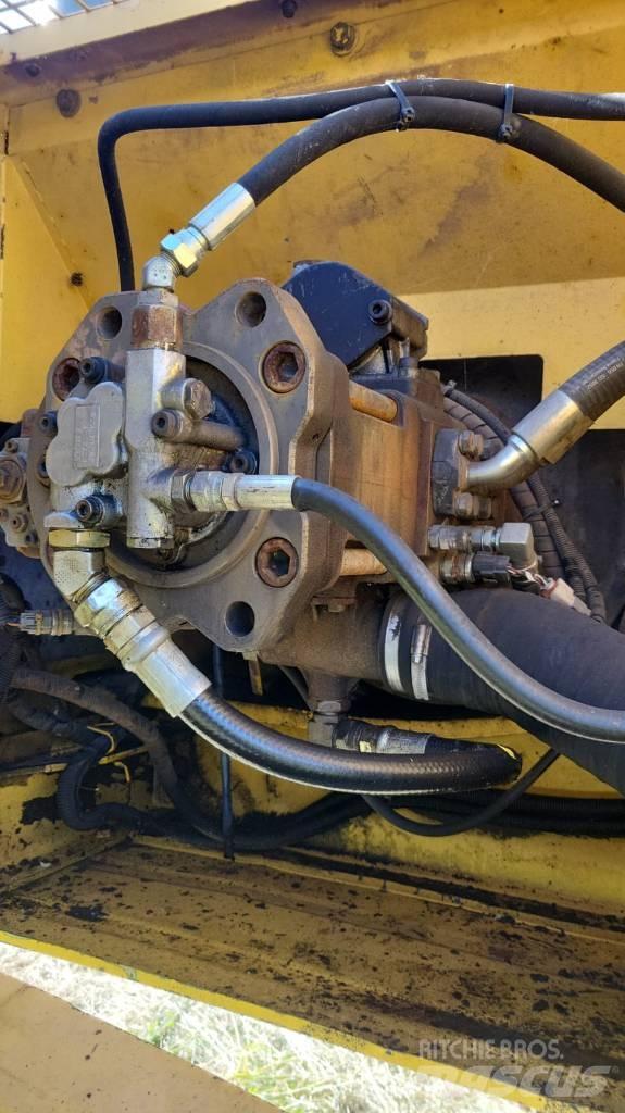 New Holland 335 Bageri gusjeničari