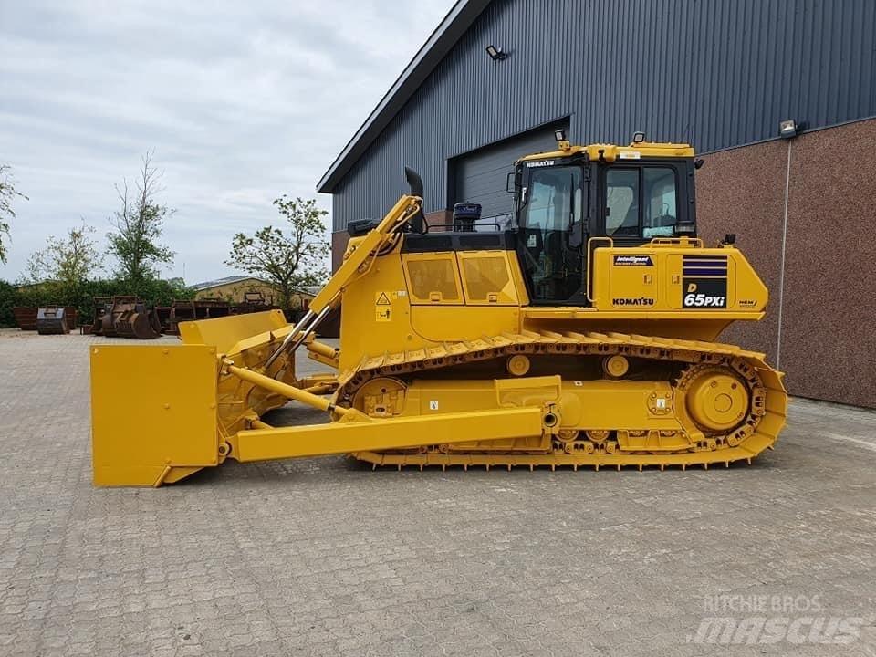 Komatsu D 65 PX-17 Buldožeri gusjeničari