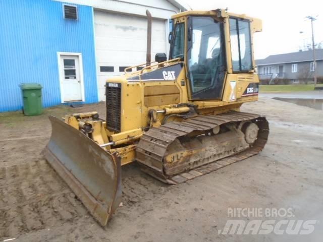 CAT D 3 G LGP Buldožeri gusjeničari