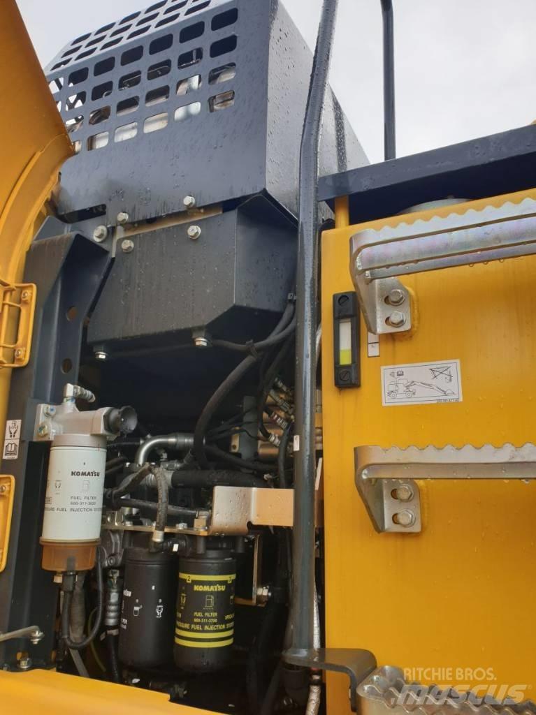 Komatsu PW148-11EO Bageri na kotačima