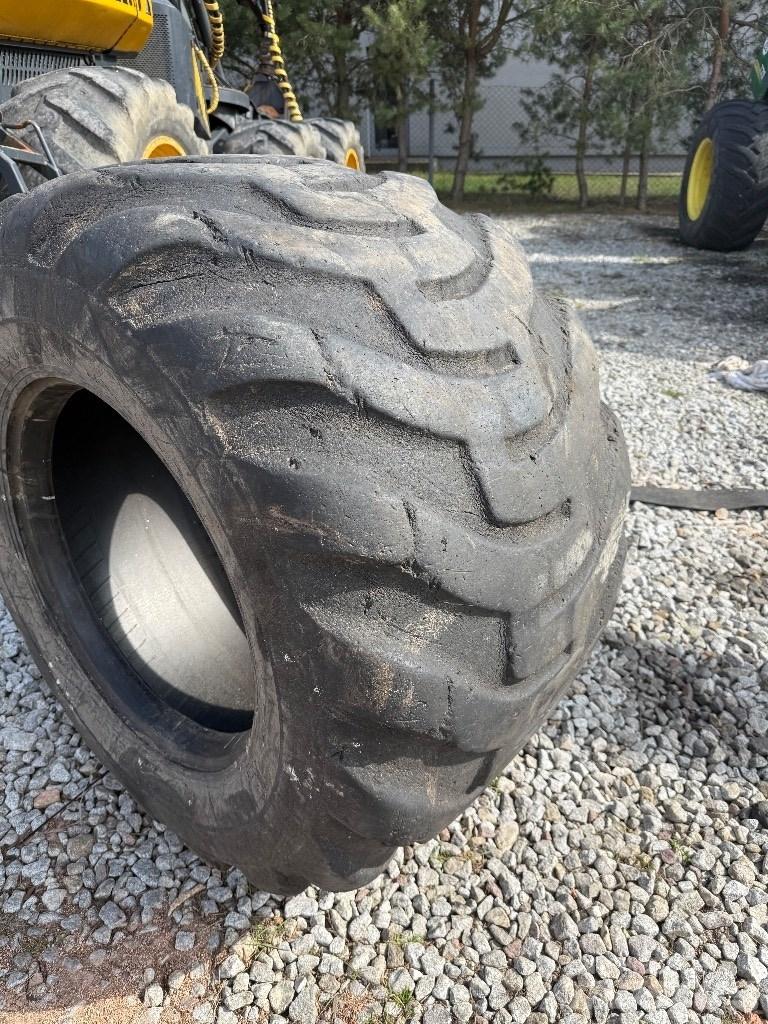 Nokian 710/40-24.5 Gume, kotači i naplatci
