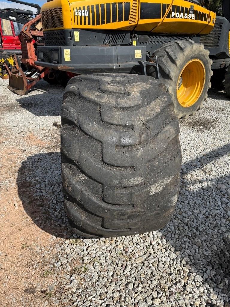 Nokian 710/40-24.5 Gume, kotači i naplatci