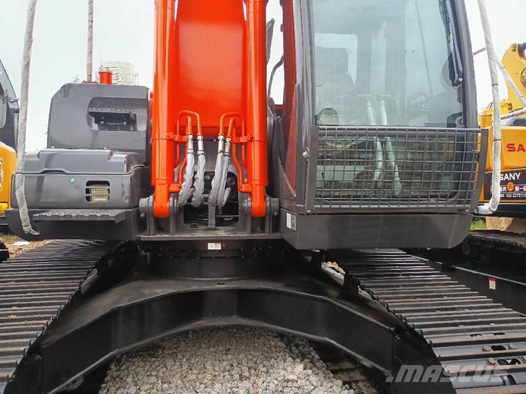 Hitachi ZX 200-3 Bageri gusjeničari