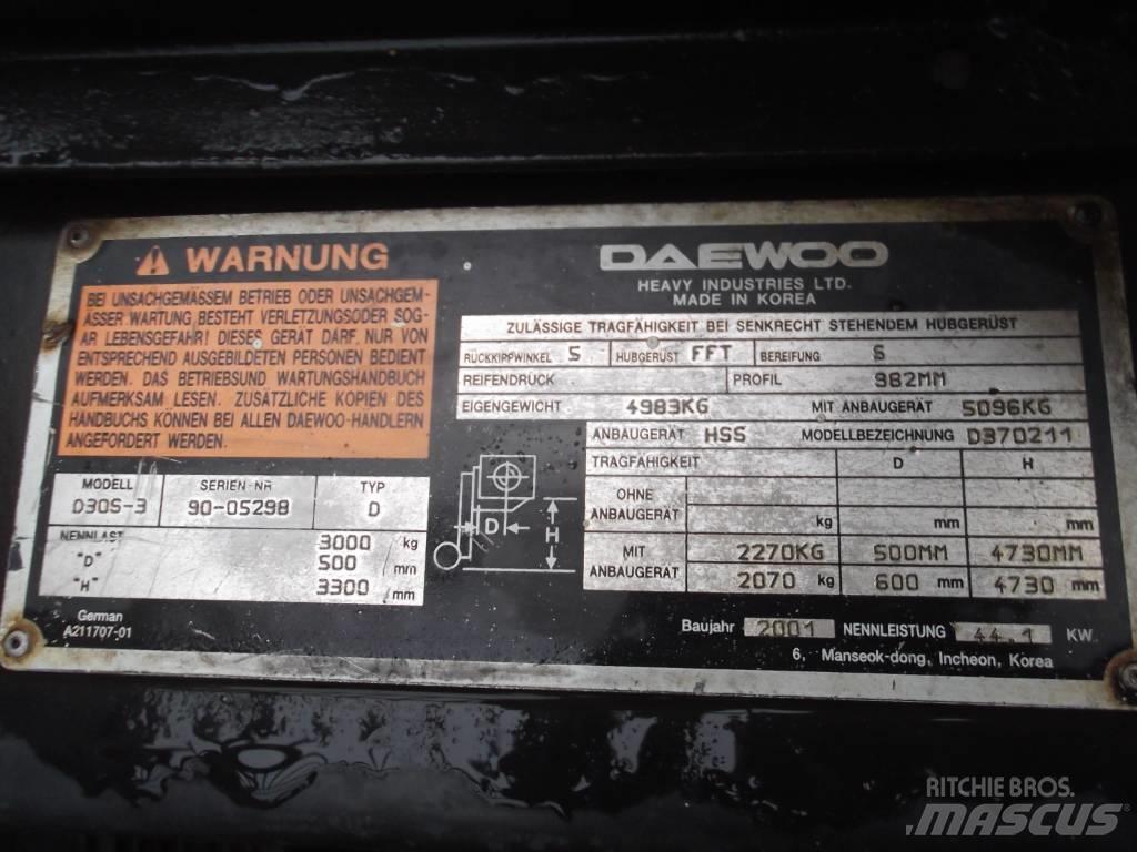 Daewoo D30S3 V-2372 Dizelski viličari