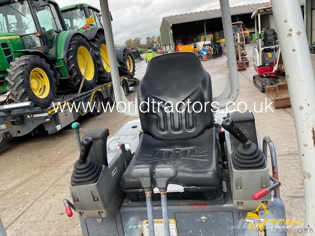 Takeuchi TB 219 Mini bageri <7t