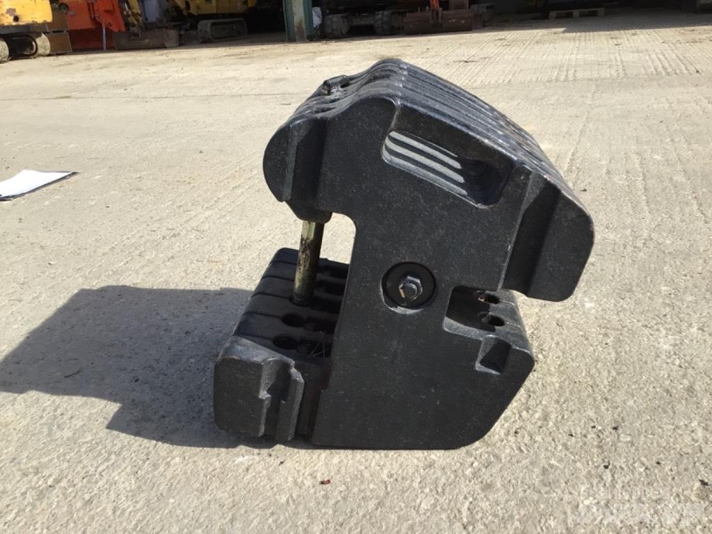 New Holland Weights Prednji utegovi