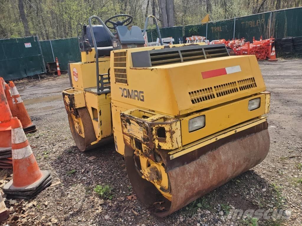 Bomag BW121 AD-2 Valjci sa dvojnim bubnjem