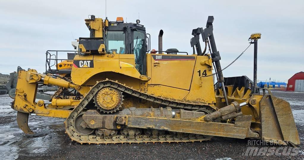 CAT D 8 T Buldožeri gusjeničari
