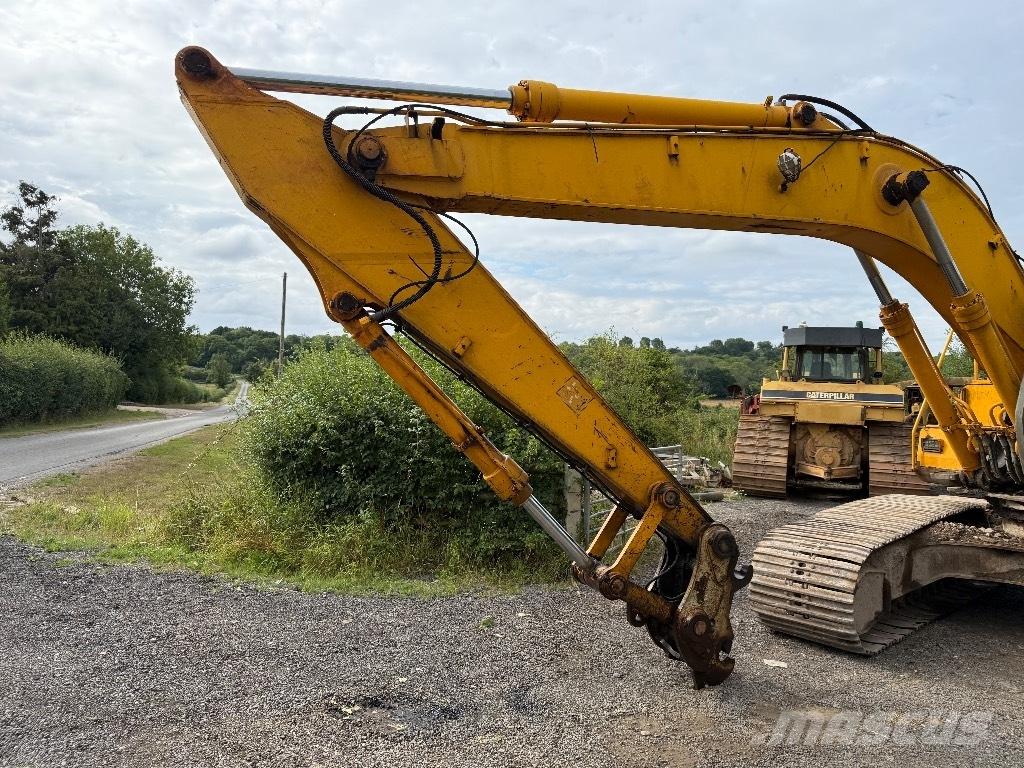 JCB JS 240 LC Bageri gusjeničari