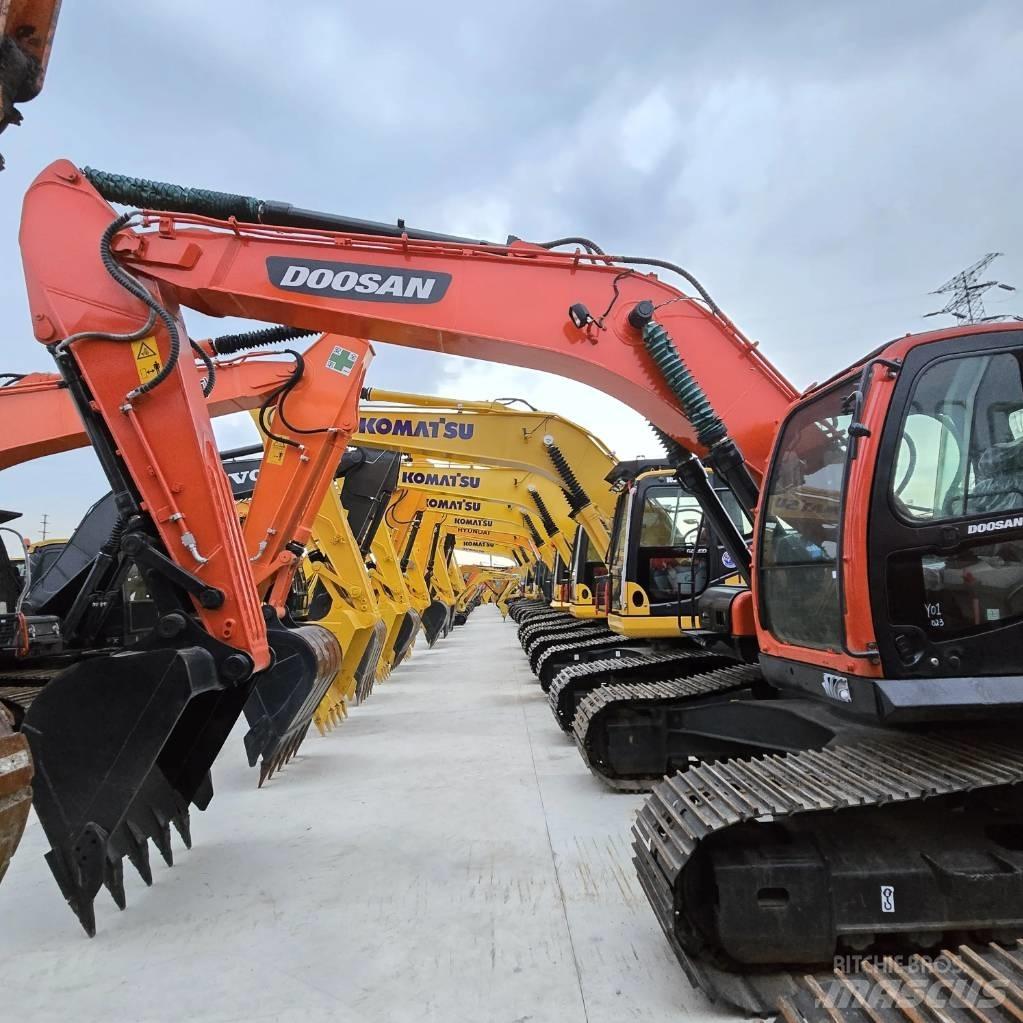 Doosan DX 225 LC Mini bageri <7t