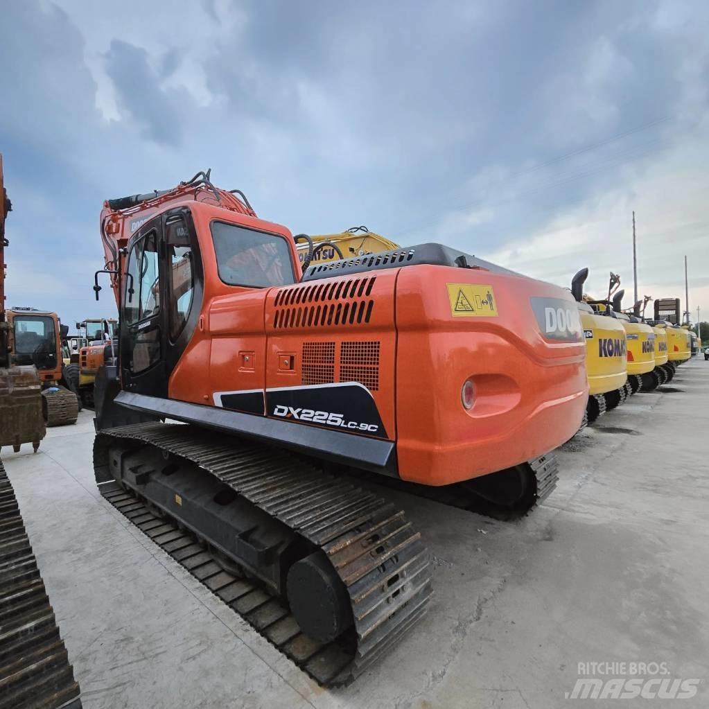Doosan DX 225 LC Mini bageri <7t