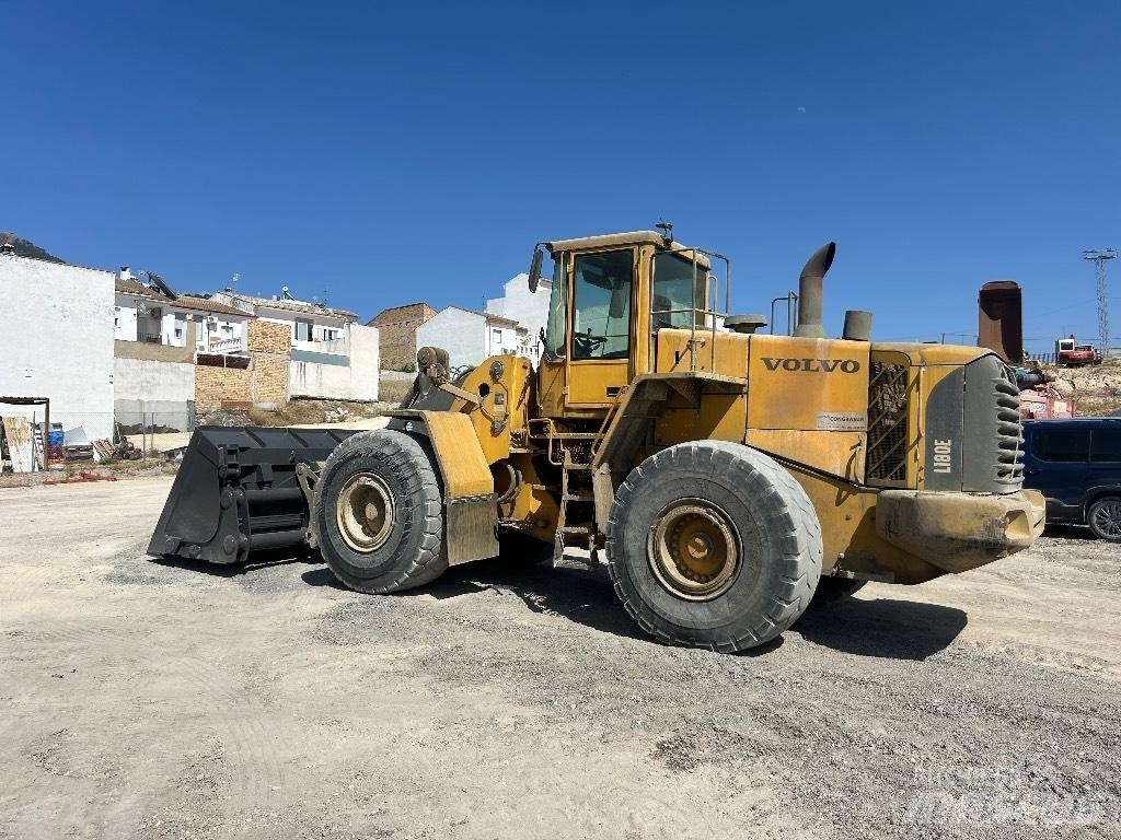 Volvo L 180 E Utovarivači na kotačima