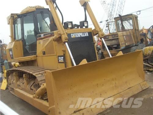 CAT D 6 G Buldožeri gusjeničari