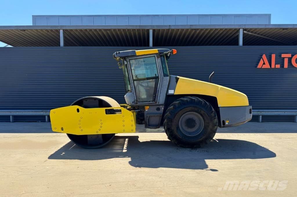 Dynapac CA3500D Valjci sa jednim bubnjem