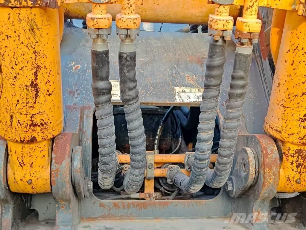 Hyundai R300LC-9S Bageri gusjeničari